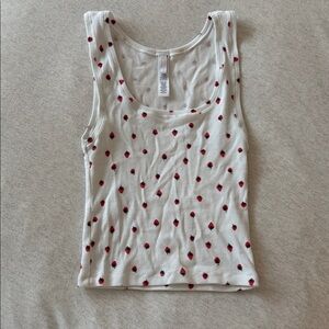 Skims strawberry tank